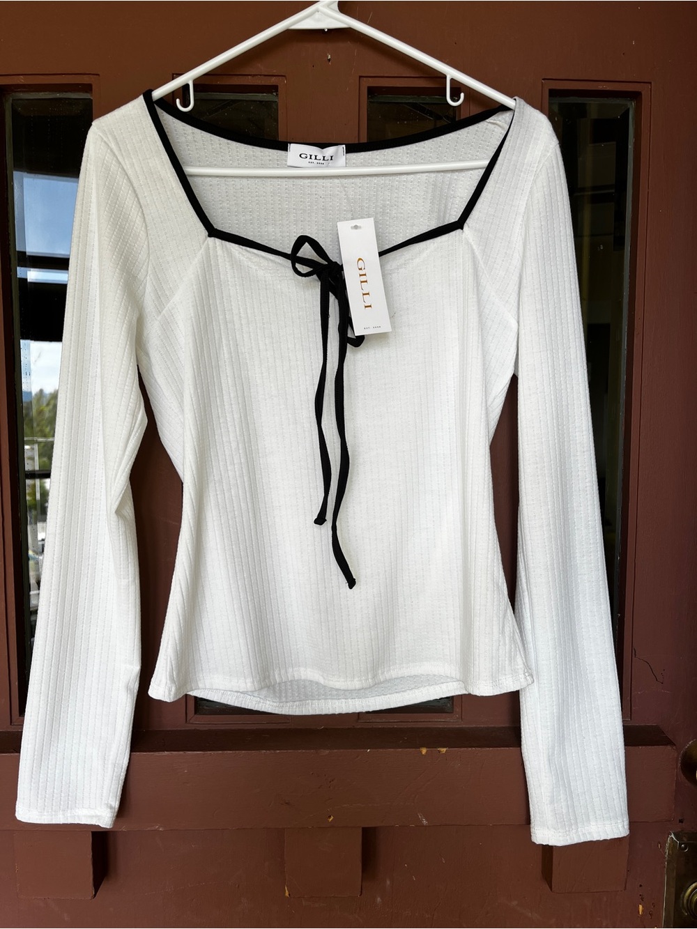 Gilli White Ribbed Long-Sleeve Square Neck Top with Black Trim NWT SMALL
